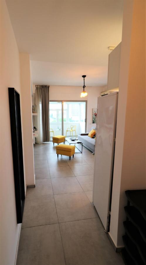 Serenity Heights Apartment: A Panoramic Haven Near Old Town - Free Minibar Bukarest Eksteriør billede